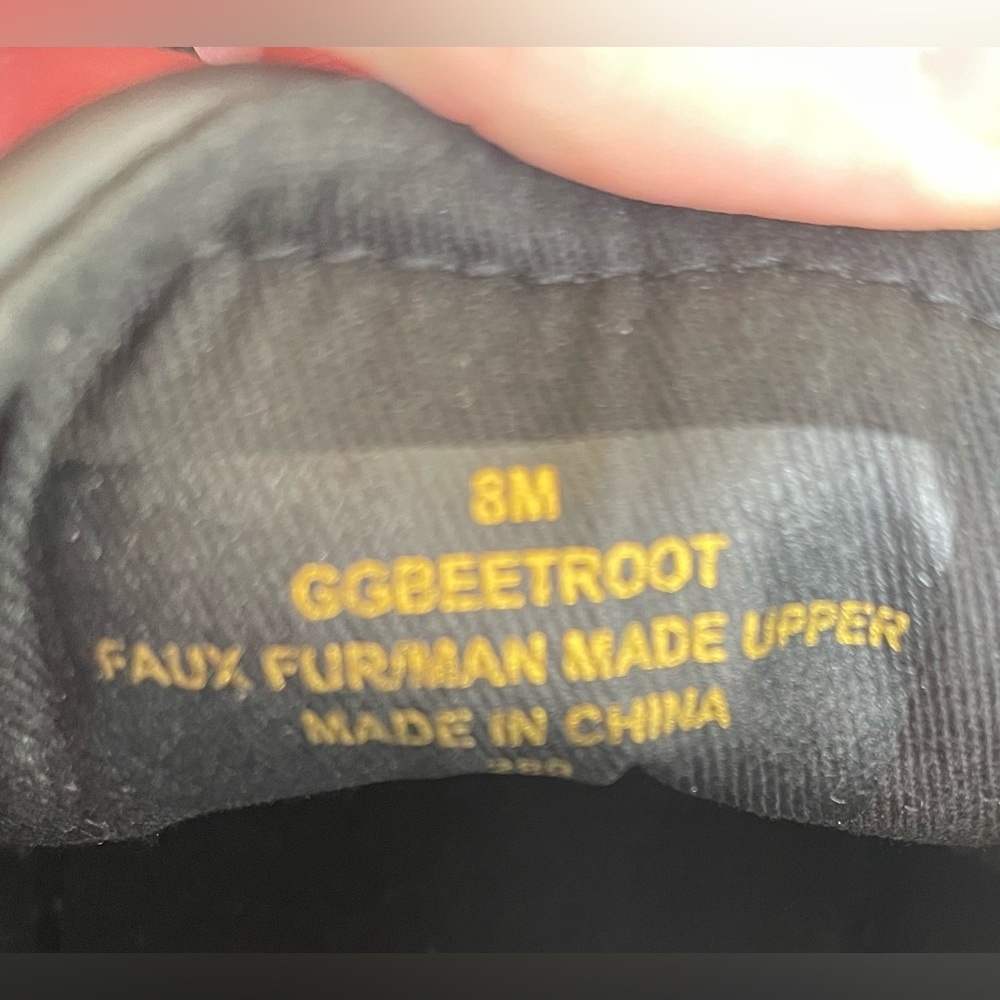 GBG LOS ANGELES GUESS FAUX SHEARLING LACE UP SNEAKERS, BLACK, EUC, SZ 8 - Picture 12 of 15